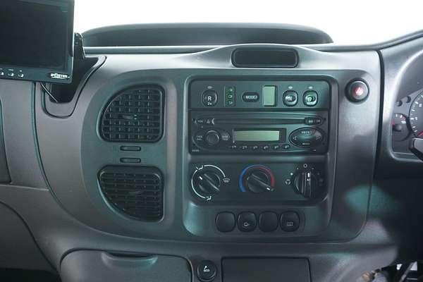 2005 Ford TRANSIT 12 SEAT VJ