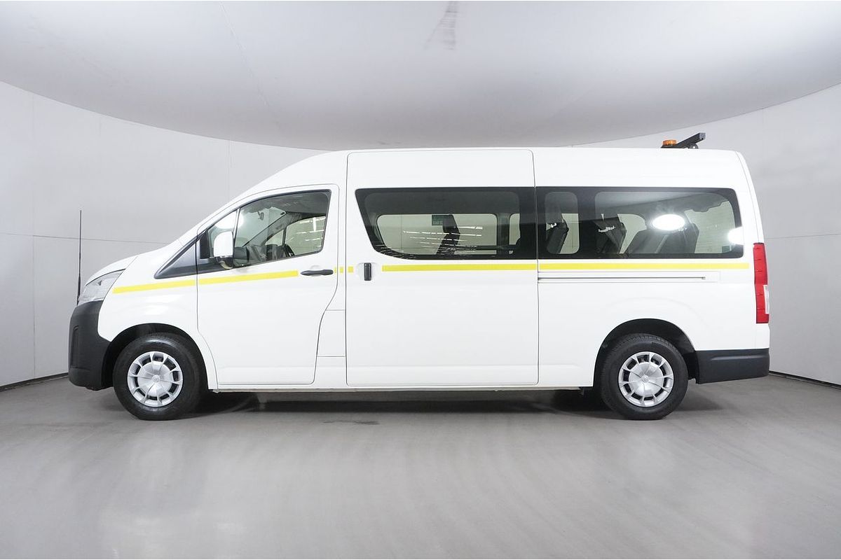 2021 Toyota HIACE SLWB COMMUTER (12 SEATS) GDH322R