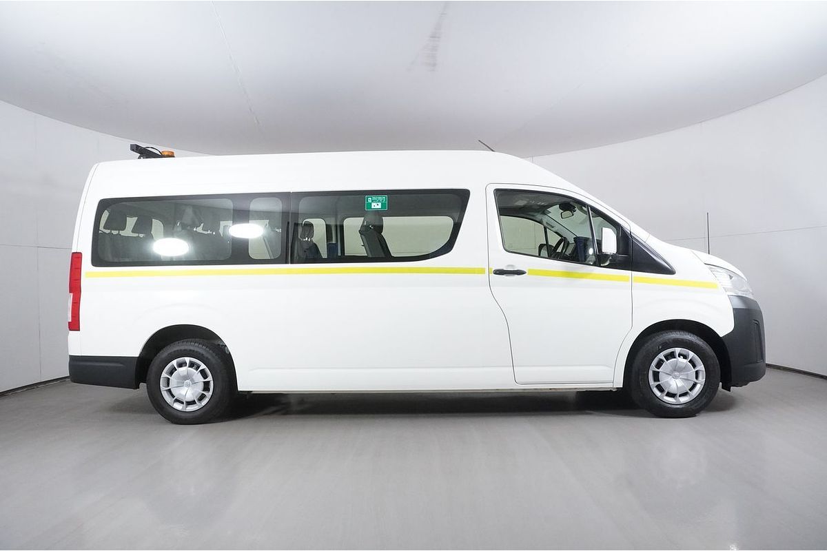 2021 Toyota HIACE SLWB COMMUTER (12 SEATS) GDH322R