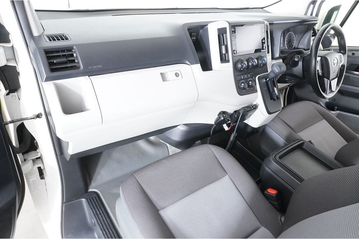 2021 Toyota HIACE SLWB COMMUTER (12 SEATS) GDH322R