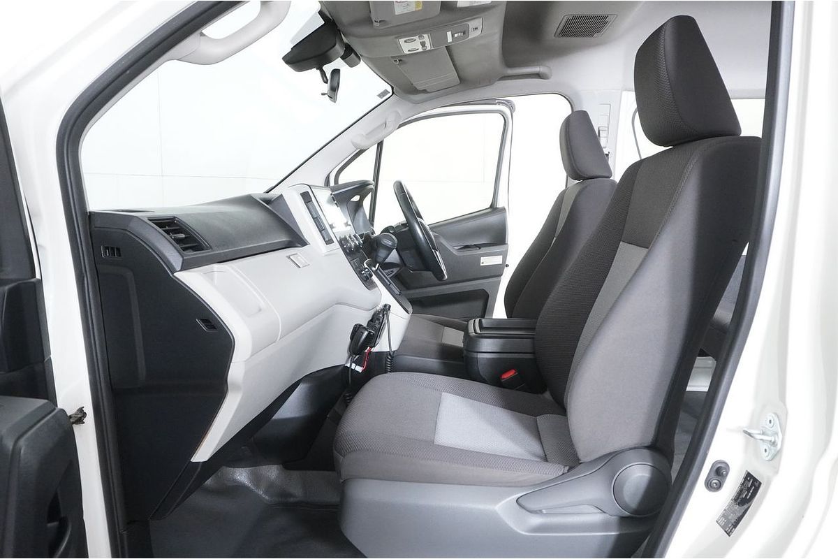 2021 Toyota HIACE SLWB COMMUTER (12 SEATS) GDH322R