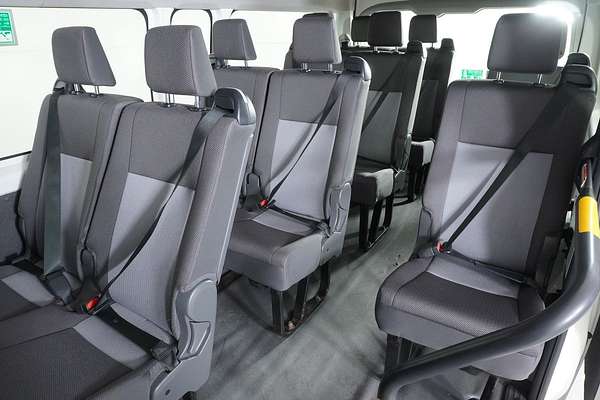 2020 Toyota Hiace COMMUTER (12 SEATS) GDH322R
