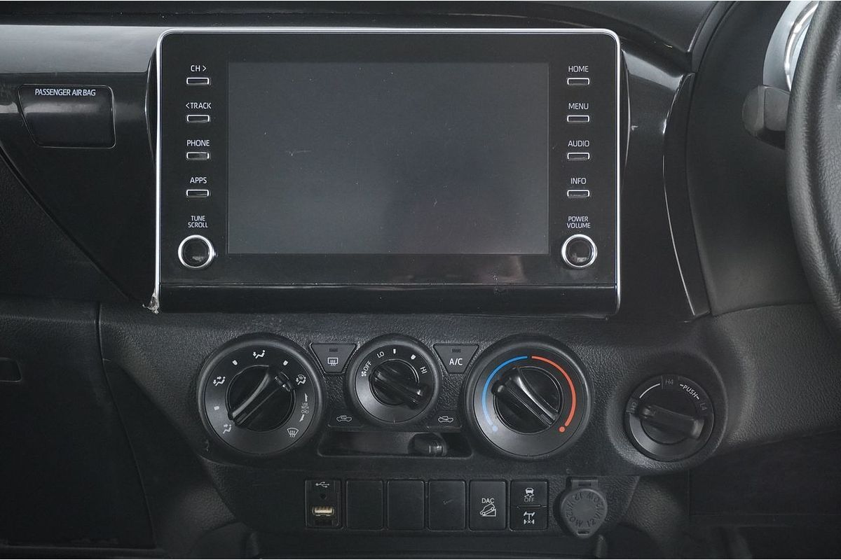 2021 Toyota HILUX SR (4x4) GUN126R FACELIFT 4X4