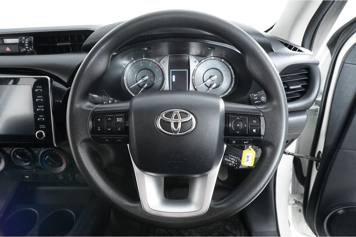 2021 Toyota HILUX SR (4x4) GUN126R FACELIFT 4X4