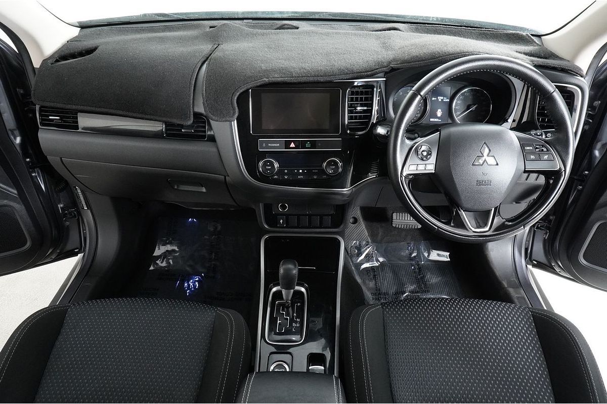 2018 Mitsubishi OUTLANDER LS 7 SEAT (AWD) ZL MY19
