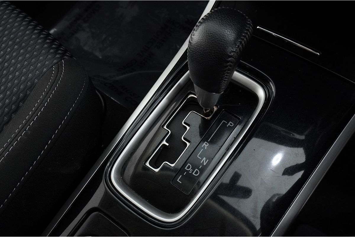 2018 Mitsubishi OUTLANDER LS 7 SEAT (AWD) ZL MY19