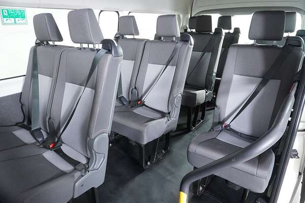 2020 Toyota Hiace COMMUTER (12 SEATS) GDH322R