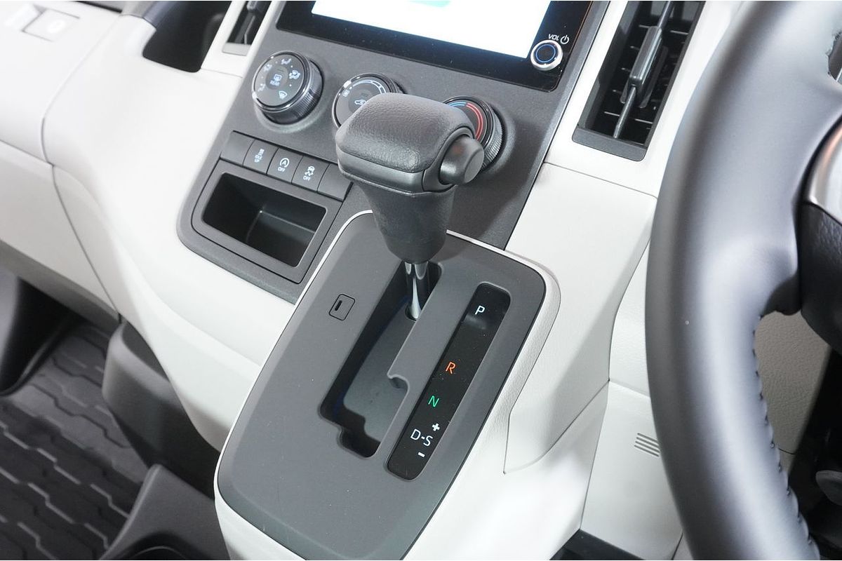 2024 Toyota HIACE LWB GDH300R