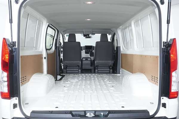 2024 Toyota Hiace GDH300R