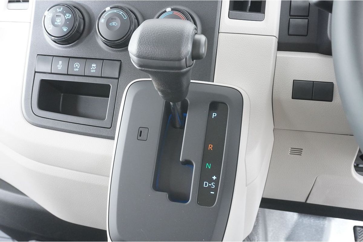 2024 Toyota HIACE GDH300R LWB