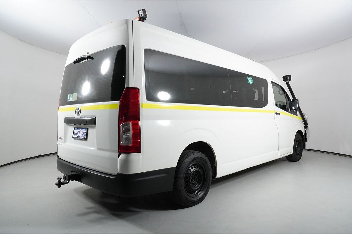 2020 Toyota Hiace COMMUTER (12 SEATS) GDH322R