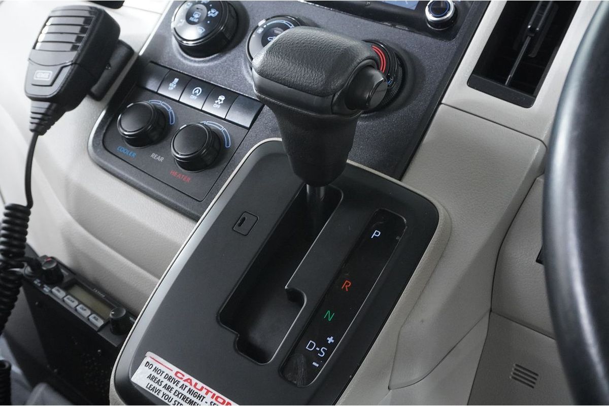 2019 Toyota HIACE COMMUTER (12 SEATS) GDH322R