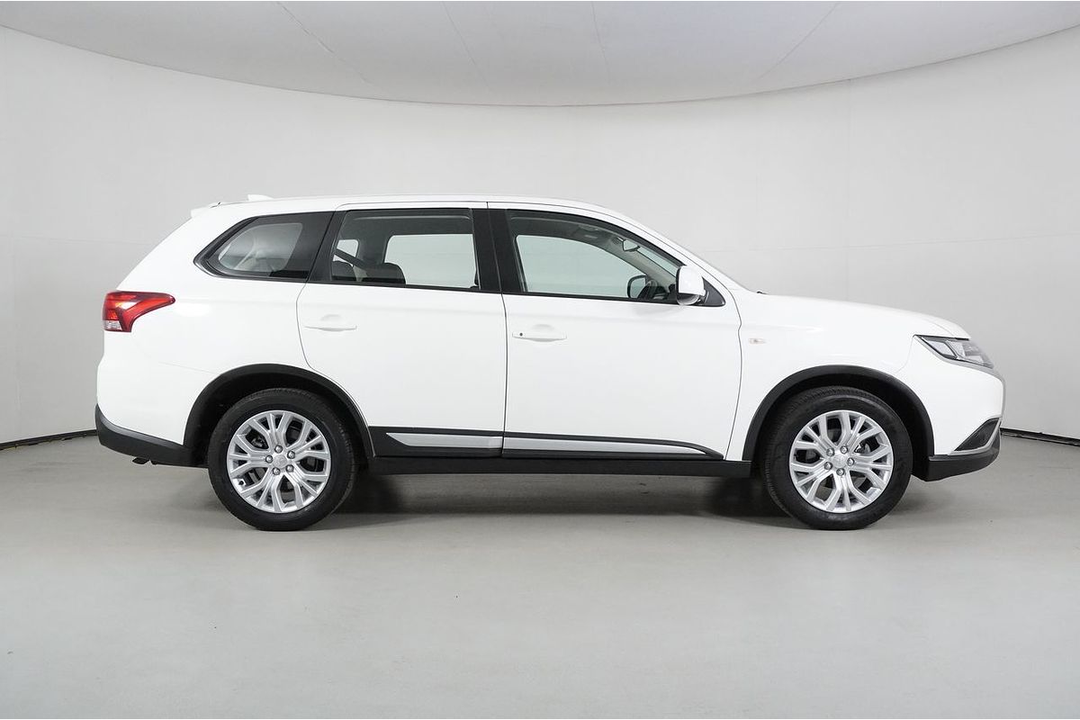 2021 Mitsubishi OUTLANDER ES 7 SEAT (2WD) ZL MY21