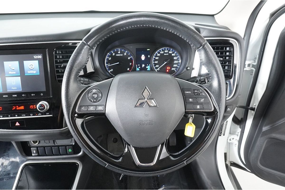 2021 Mitsubishi OUTLANDER ES 7 SEAT (2WD) ZL MY21