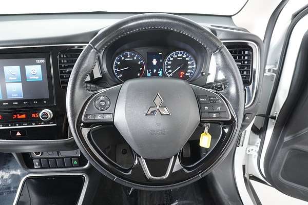2021 Mitsubishi OUTLANDER ES 7 SEAT (2WD) ZL MY21