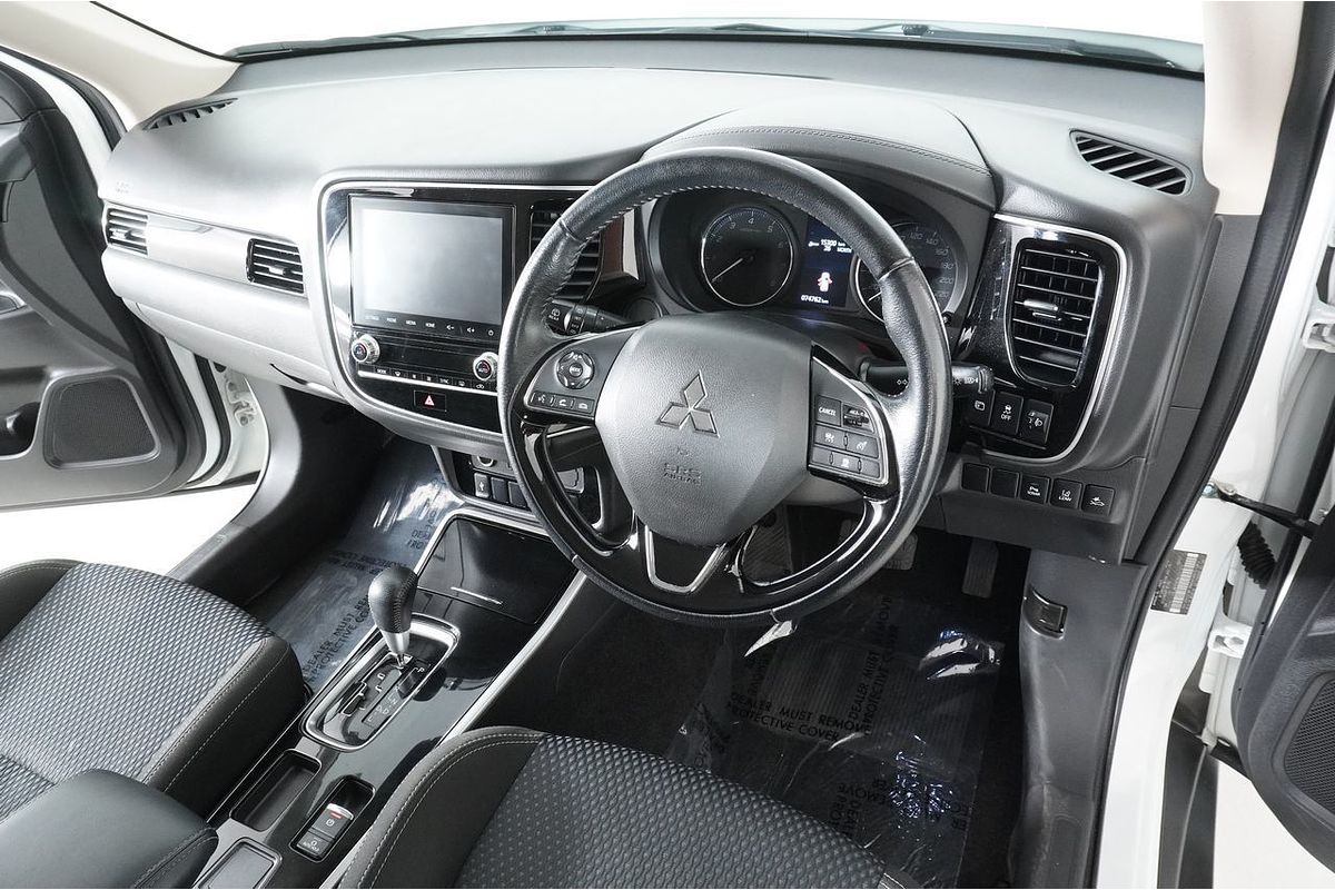 2021 Mitsubishi OUTLANDER ES 7 SEAT (2WD) ZL MY21