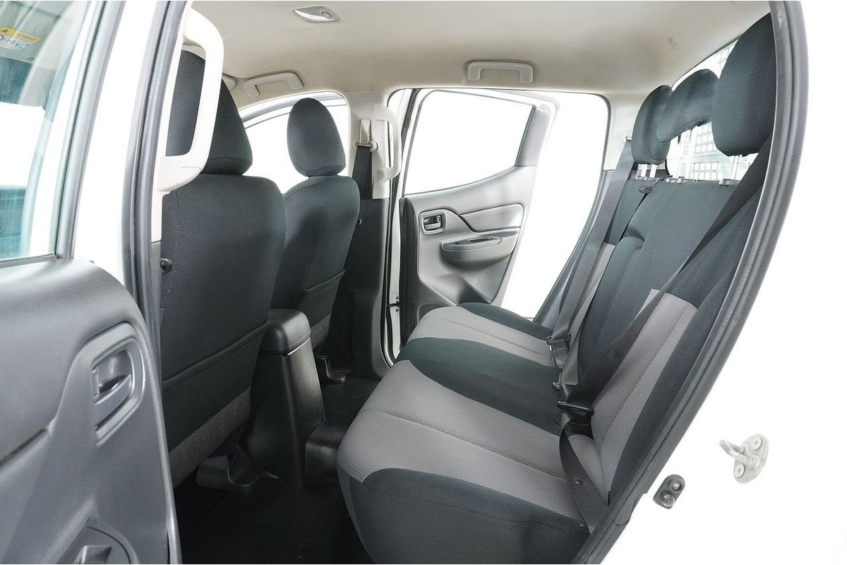 2021 Mitsubishi TRITON GLX (4x4) MR MY21 4X4