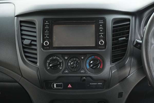 2021 Mitsubishi TRITON GLX (4x4) MR MY21 4X4