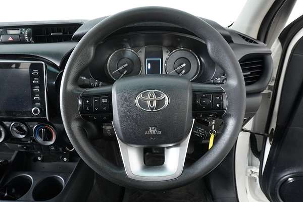 2021 Toyota HILUX SR (4x4) GUN126R 4X4