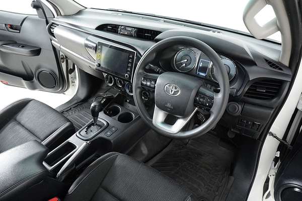 2021 Toyota HILUX SR (4x4) GUN126R 4X4