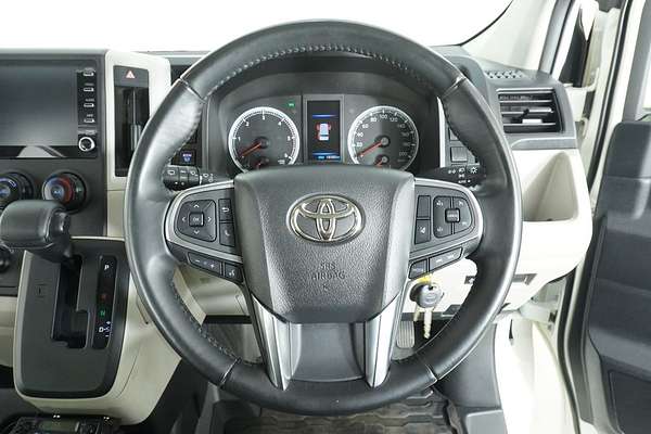 2021 Toyota HIACE SLWB COMMUTER (12 SEATS) GDH322R