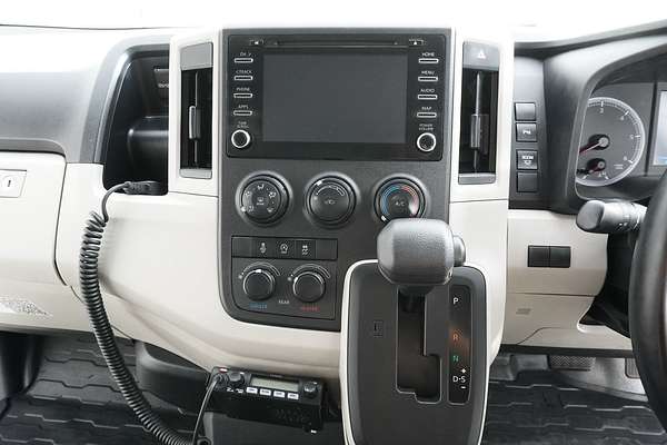 2020 Toyota HIACE COMMUTER (12 SEATS) GDH322R