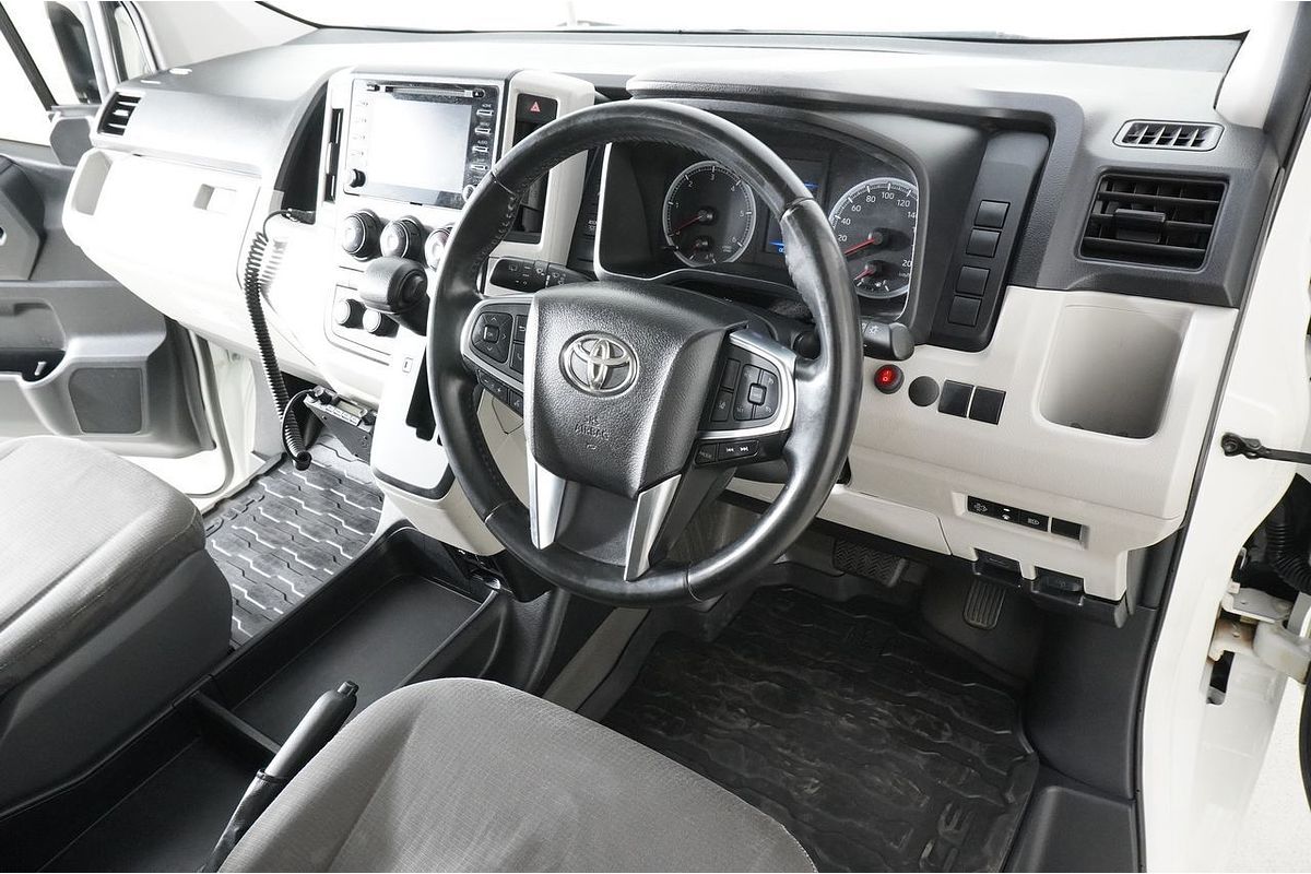 2020 Toyota HIACE COMMUTER (12 SEATS) GDH322R