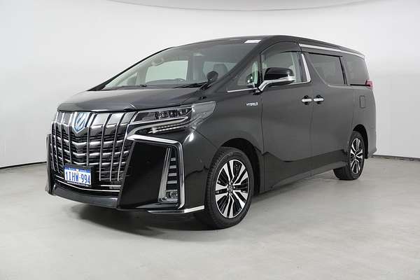 2018 Toyota Alphard SR Hybrid (AWD)