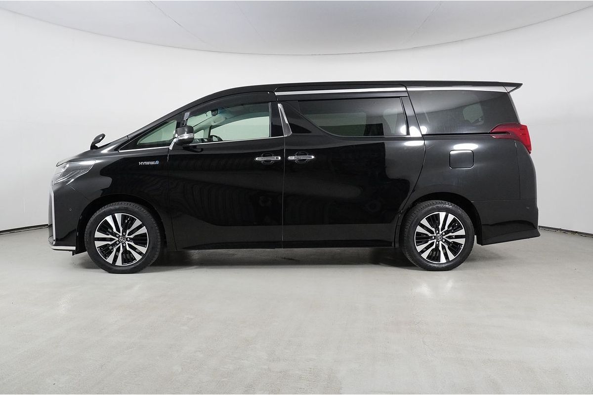 2018 Toyota Alphard SR Hybrid (AWD)