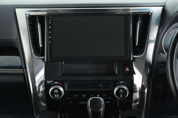 2018 Toyota Alphard SR Hybrid (AWD)