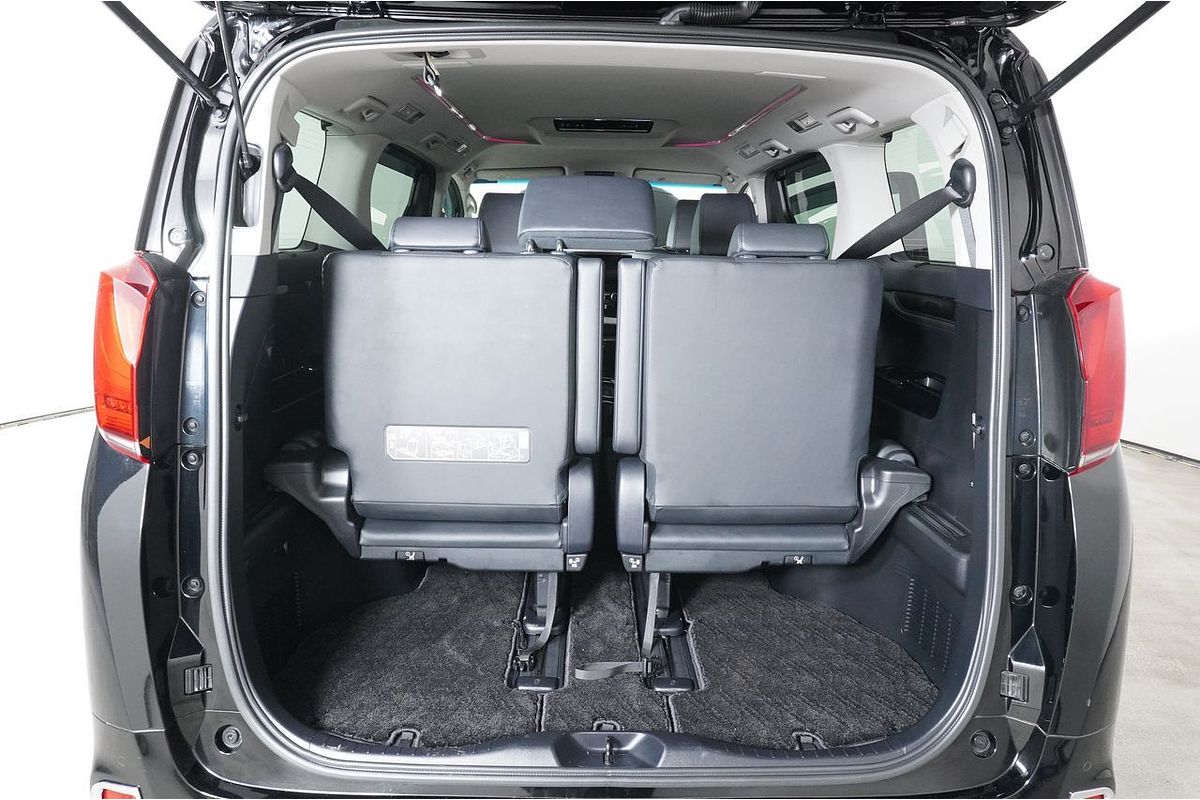 2018 Toyota Alphard SR Hybrid (AWD)