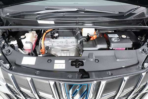 2018 Toyota Alphard SR Hybrid (AWD)