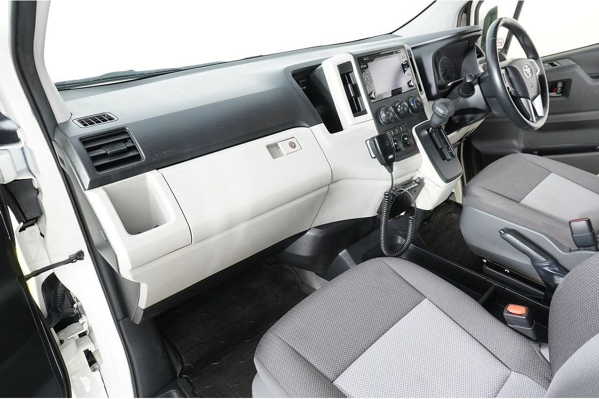 2020 Toyota HIACE COMMUTER (12 SEATS) GDH322R