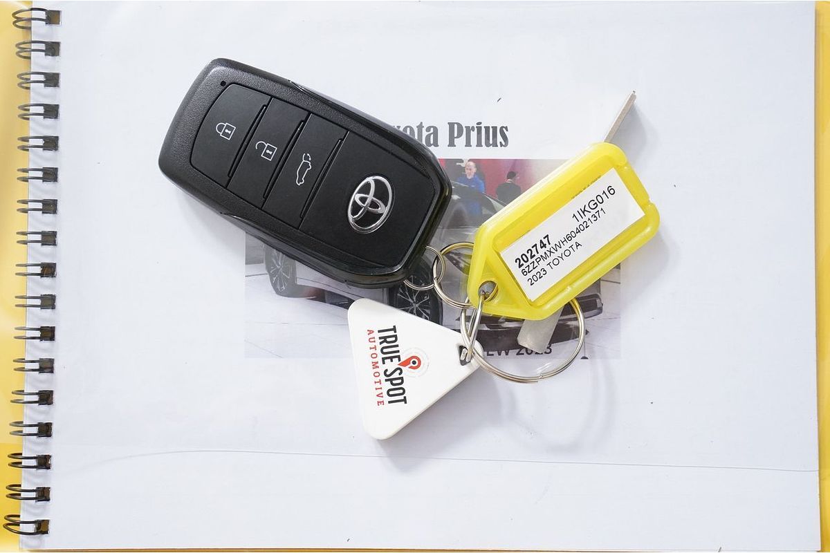 2023 Toyota Prius Hybrid Z