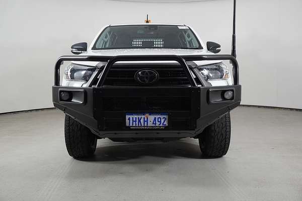 2021 Toyota HILUX SR (4x4) GUN126R FACELIFT 4X4