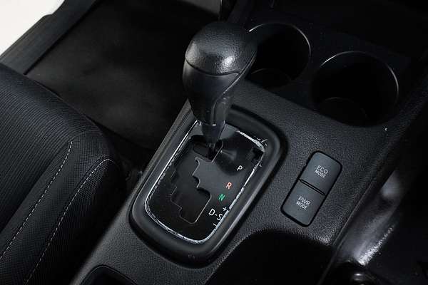 2021 Toyota HILUX SR (4x4) GUN126R FACELIFT 4X4