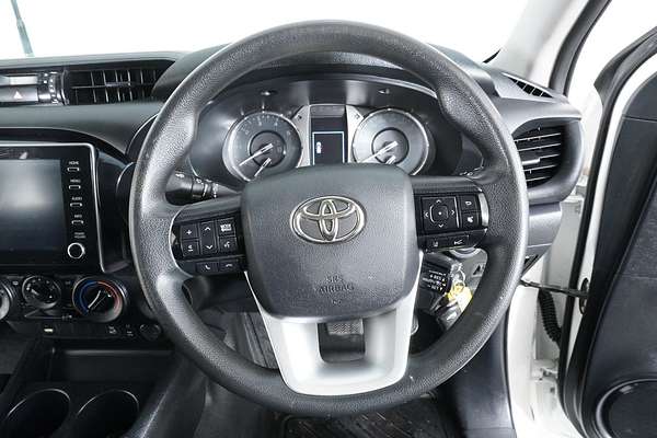 2021 Toyota HILUX SR (4x4) GUN126R FACELIFT 4X4