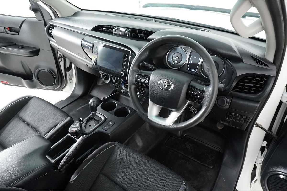 2020 Toyota HILUX SR (4x4) GUN126R MY19 UPGRADE 4X4