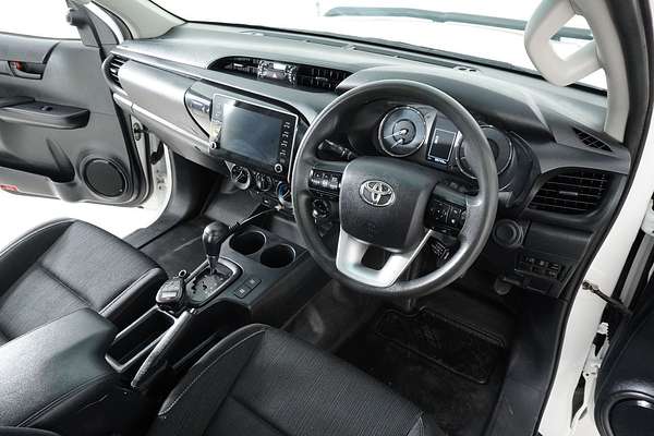 2020 Toyota HILUX SR (4x4) GUN126R MY19 UPGRADE 4X4