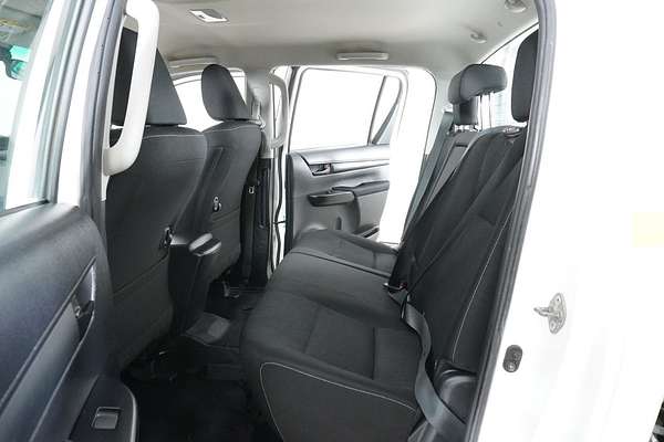 2020 Toyota HILUX SR (4x4) GUN126R MY19 UPGRADE 4X4