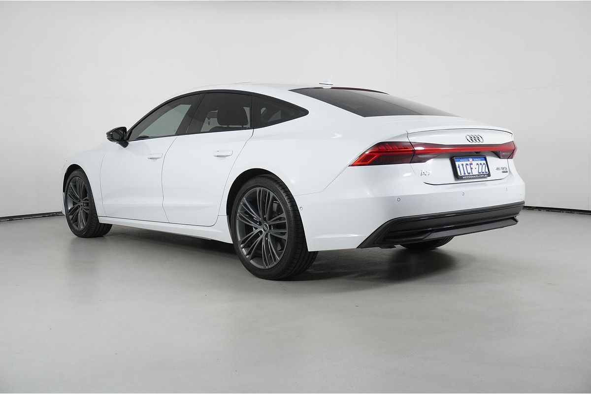 Vehicle photo 5