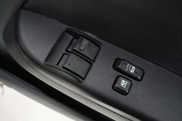 2020 Toyota HiAce DX
