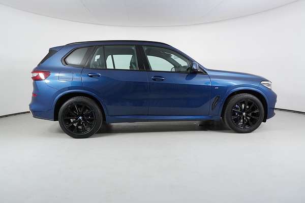 2022 BMW X5 xDRIVE30d M SPORT G05