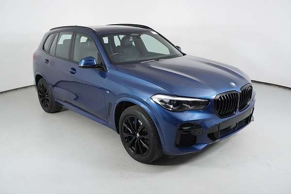 2022 BMW X5 xDRIVE30d M SPORT G05