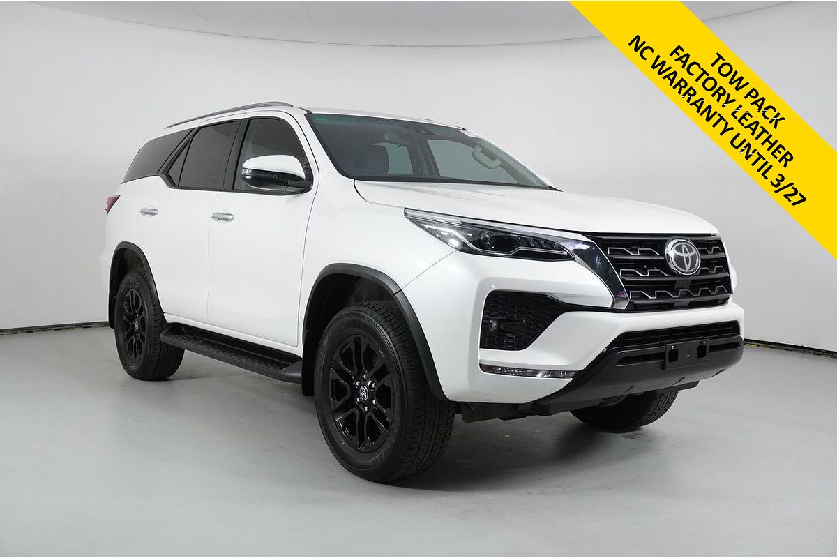 2022 Toyota FORTUNER GXL PREMIUM INTERIOR GUN156R