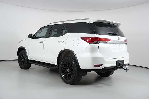 2022 Toyota FORTUNER GXL PREMIUM INTERIOR GUN156R