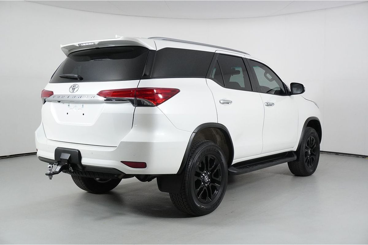 2022 Toyota FORTUNER GXL PREMIUM INTERIOR GUN156R