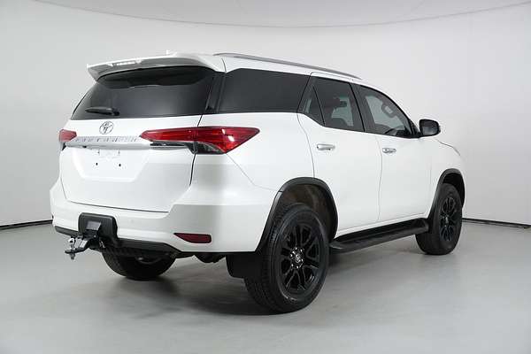 2022 Toyota FORTUNER GXL PREMIUM INTERIOR GUN156R