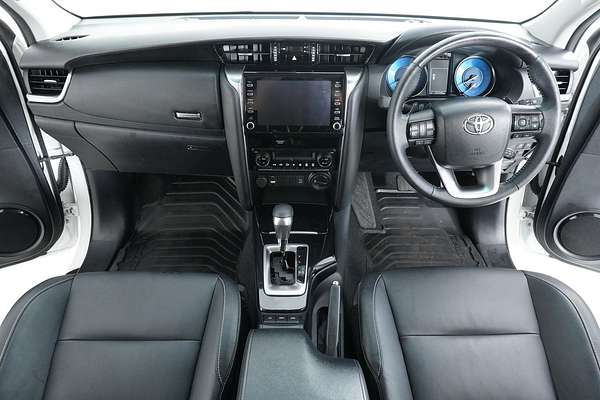 2022 Toyota FORTUNER GXL PREMIUM INTERIOR GUN156R