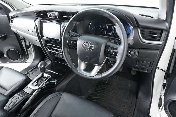 2022 Toyota FORTUNER GXL PREMIUM INTERIOR GUN156R